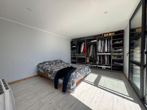 Rochefort : Maison de 145m² 3 chambres + Studio et Garage