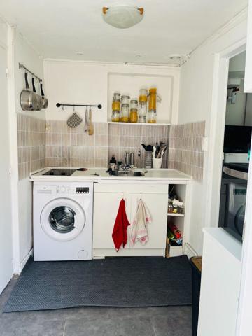 A LOUER APPARTEMENT  MEUBLE  EN PLEIN CENTRE VILLE DE ST QUENTIN 02100