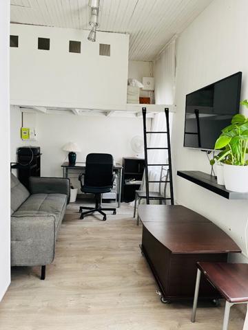 A LOUER APPARTEMENT  MEUBLE  EN PLEIN CENTRE VILLE DE ST QUENTIN 02100