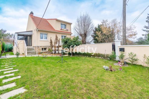 Maison 5 pièces - 100 m² Exclusivité efficity