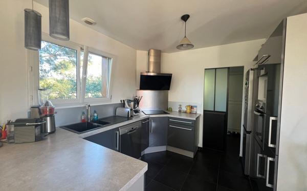 Maison à vendre    7 pièces • 144 m2 Biscarrosse