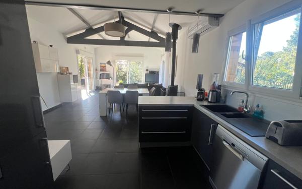 Maison à vendre    7 pièces • 144 m2 Biscarrosse