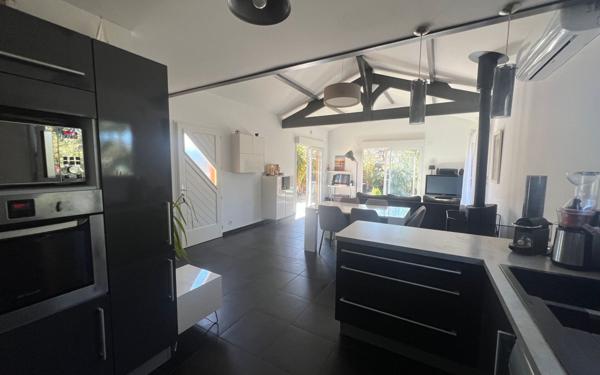 Maison à vendre    7 pièces • 144 m2 Biscarrosse