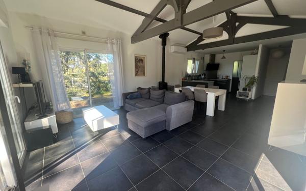 Maison à vendre    7 pièces • 144 m2 Biscarrosse