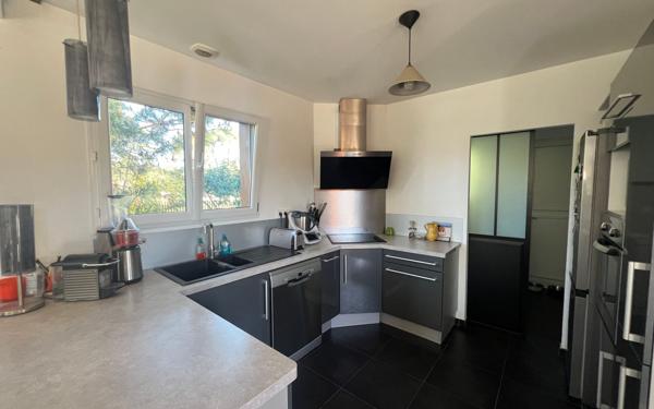 Maison à vendre    7 pièces • 144 m2 Biscarrosse