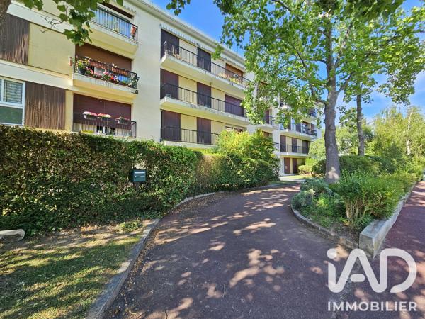 Appartement à vendre 5 pièces 103,8 m² Saint-Germain-en-Laye