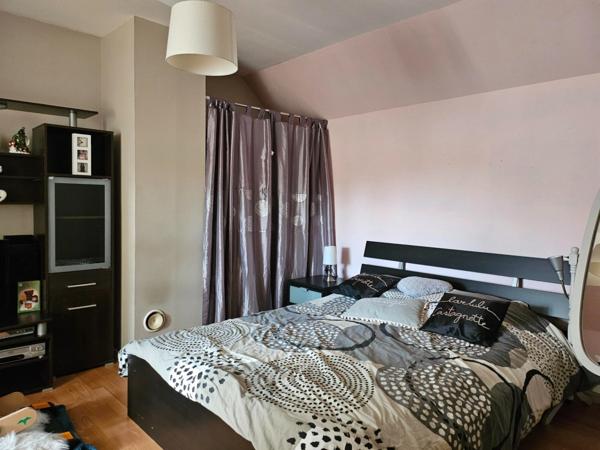 A 10 MINUTES DE DIJON, CHARMANTE MAISON DE VILLAGE SUR UN TERRAIN DE 599M2