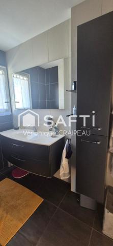 Maison aux beaux volumes sans travaux avec 3 chambres, 1 bureau, véranda avec jacuzzi et piscine chauffée, le tout sur terrain clos proche tous services.