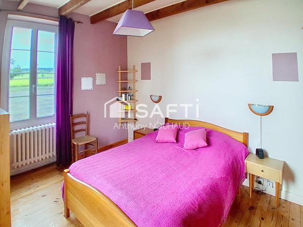 Maison Charentaise, cuisine, séjour, 3 chambres, dépendances