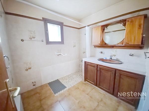 Montescot, maison atypique avec beaucoup de charme à rafraichir / SH 130 m² sur une parcelle de 375m².