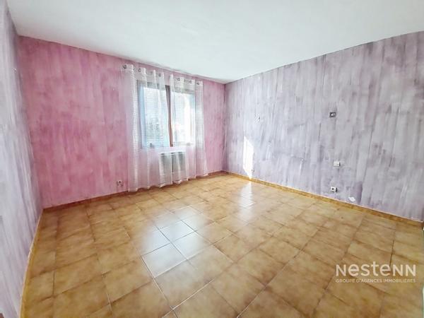 Montescot, maison atypique avec beaucoup de charme à rafraichir / SH 130 m² sur une parcelle de 375m².