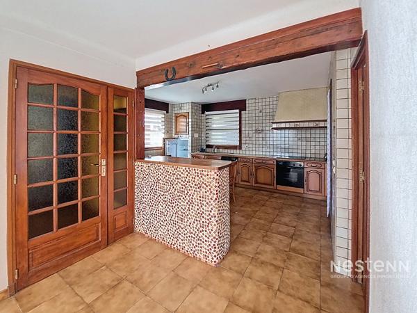 Montescot, maison atypique avec beaucoup de charme à rafraichir / SH 130 m² sur une parcelle de 375m².