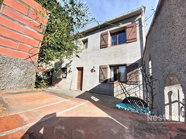 Montescot, maison atypique avec beaucoup de charme à rafraichir / SH 130 m² sur une parcelle de 375m².