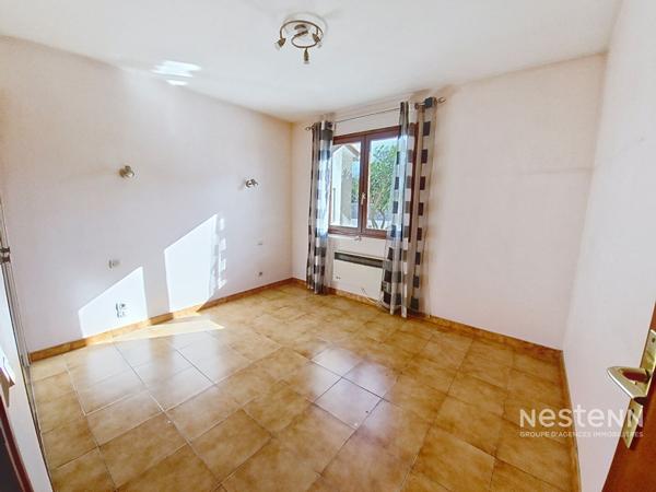 Montescot, maison atypique avec beaucoup de charme à rafraichir / SH 130 m² sur une parcelle de 375m².