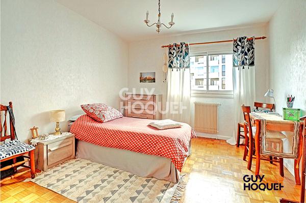 À vendre : Appartement spacieux 5 pièces à Villeurbanne avec place de stationnement privatif - Flachet