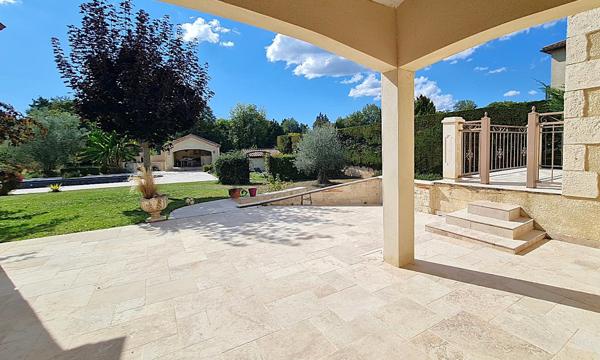 Montayral (47500) Maison vie de plain pied 4 chambres, piscine et dépendances à Montayral