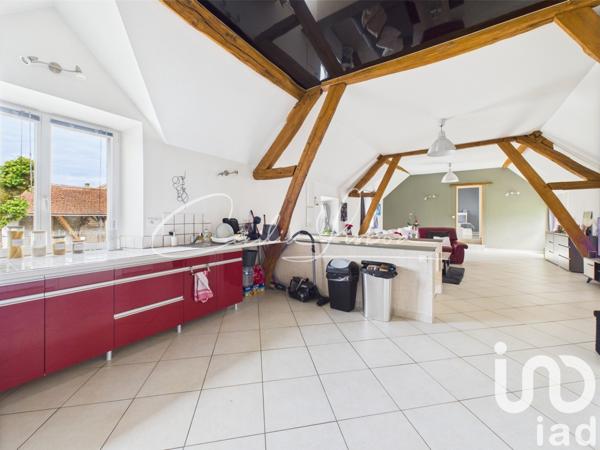 Maison à vendre 14 pièces 527 m² Saint-Sérotin