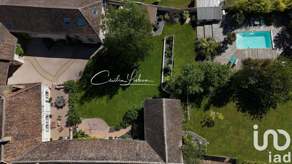 Maison à vendre 14 pièces 527 m² Saint-Sérotin