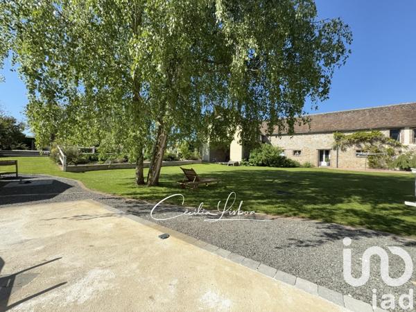 Maison à vendre 14 pièces 527 m² Saint-Sérotin