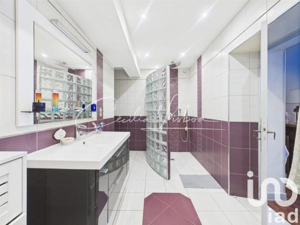 Maison à vendre 14 pièces 527 m² Saint-Sérotin