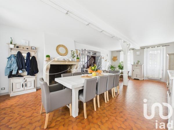 Maison à vendre 14 pièces 527 m² Saint-Sérotin