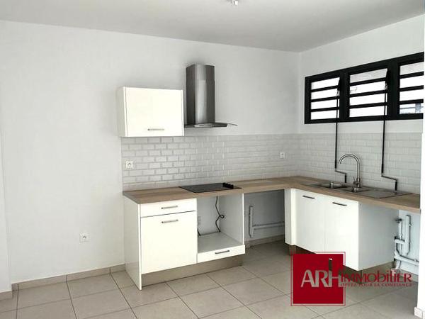 T3 NEUF SAINT PIERRE