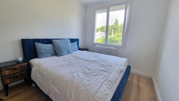 Maison Sautron de 130 m² avec sous sol et jardin- HYPER BOURG CENS