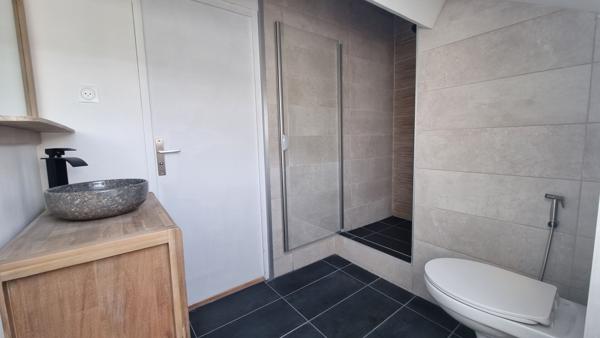 Maison Sautron de 130 m² avec sous sol et jardin- HYPER BOURG CENS