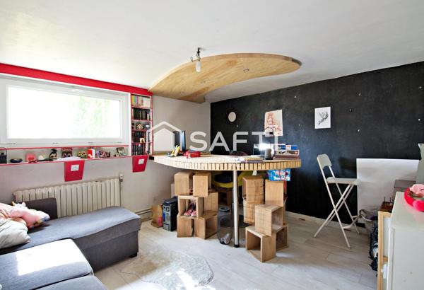 Maison non-mitoyenne, 6 pièces, grand terrain, sous-sol