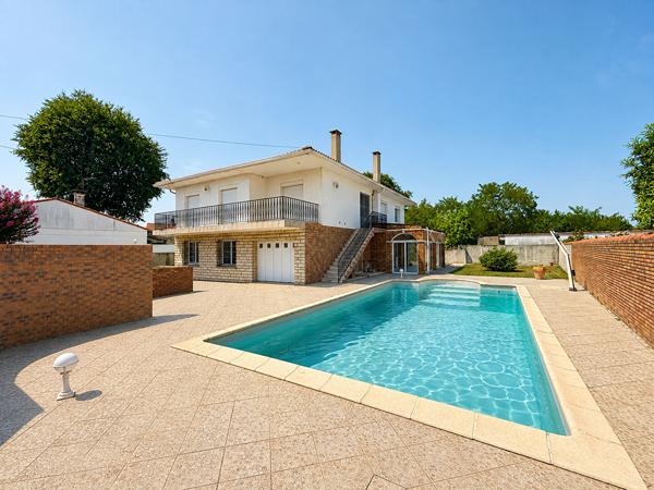 Maison Villenave D Ornon 8 pièce(s) 217 m2
