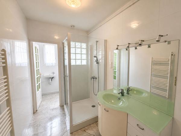 Maison Villenave D Ornon 8 pièce(s) 217 m2