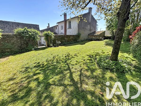 Maison à vendre 6 pièces 189 m² Châtillon-sur-Thouet