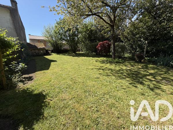 Maison à vendre 6 pièces 189 m² Châtillon-sur-Thouet