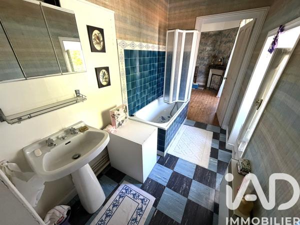 Maison à vendre 6 pièces 189 m² Châtillon-sur-Thouet