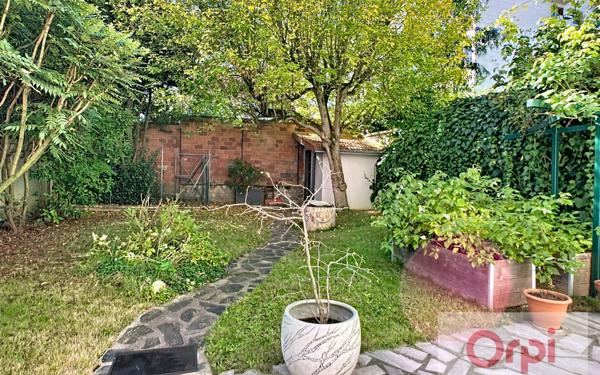 Maison à vendre    6 pièces • 188 m2 Issy-les-Moulineaux