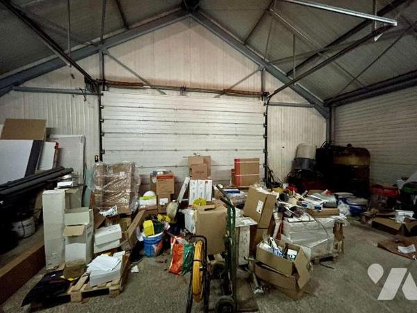 Maison et Hangar professionnel à Vendre à Ploumilliau (22300) en Côtes-d'Armor (22).
l'idéale ...