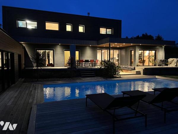 Maison d'architecte avec piscine 