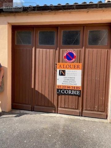Garage - Parking à louer à Corbie dans la Somme (80800), ref : 80121-L556