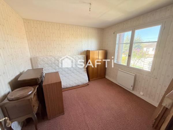 Pavillon sur sous sol 4 pièces avec 3 grands garages indépendants