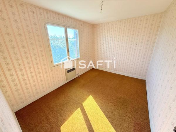 Pavillon sur sous sol 4 pièces avec 3 grands garages indépendants