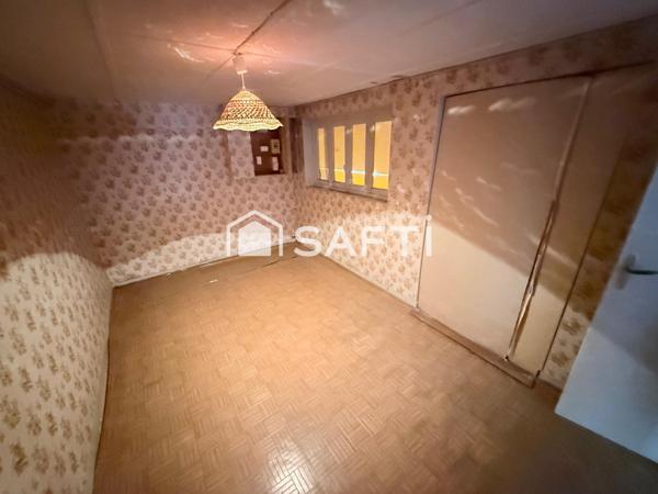 Pavillon sur sous sol 4 pièces avec 3 grands garages indépendants