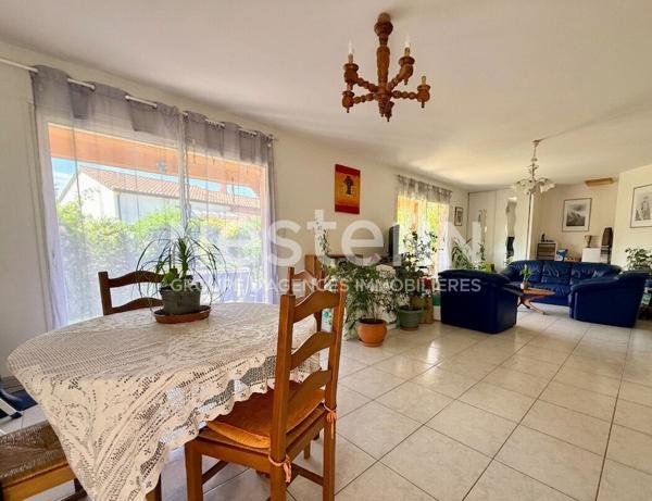 PROCHE FOIX  VILLA T4 PLAIN PIED GARAGE ET TERRAIN