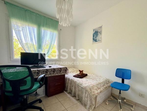 PROCHE FOIX  VILLA T4 PLAIN PIED GARAGE ET TERRAIN