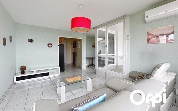 Appartement à vendre    3 pièces • 75,08 m2 Décines-Charpieu