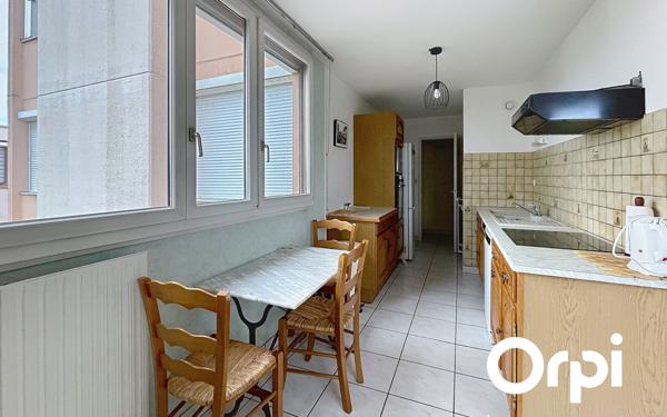 Appartement à vendre    3 pièces • 75,08 m2 Décines-Charpieu