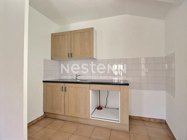 Appartement  T2 41.01 m2 avec cellier, coeur de Roquemaure au calme absolu