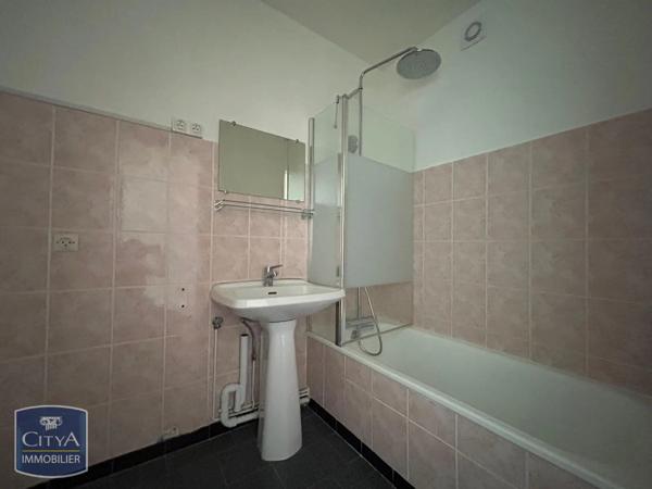 Appartement à louer 3 pièces 65.49m² Saint-Étienne (42000)