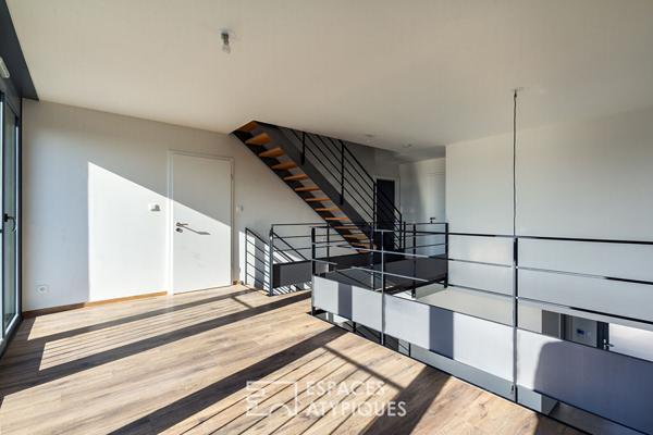 Loft en dernier étage et son rooftop quartier Fonderie