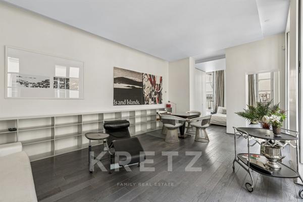 À deux pas de l'église  Saint-Sulpice et du Jardin du Luxembourg