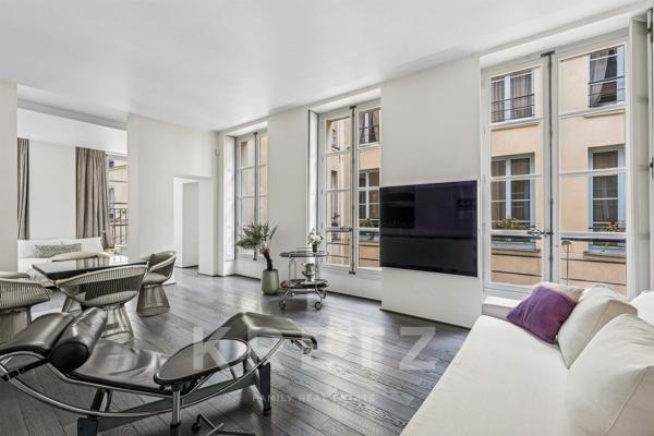 À deux pas de l'église  Saint-Sulpice et du Jardin du Luxembourg